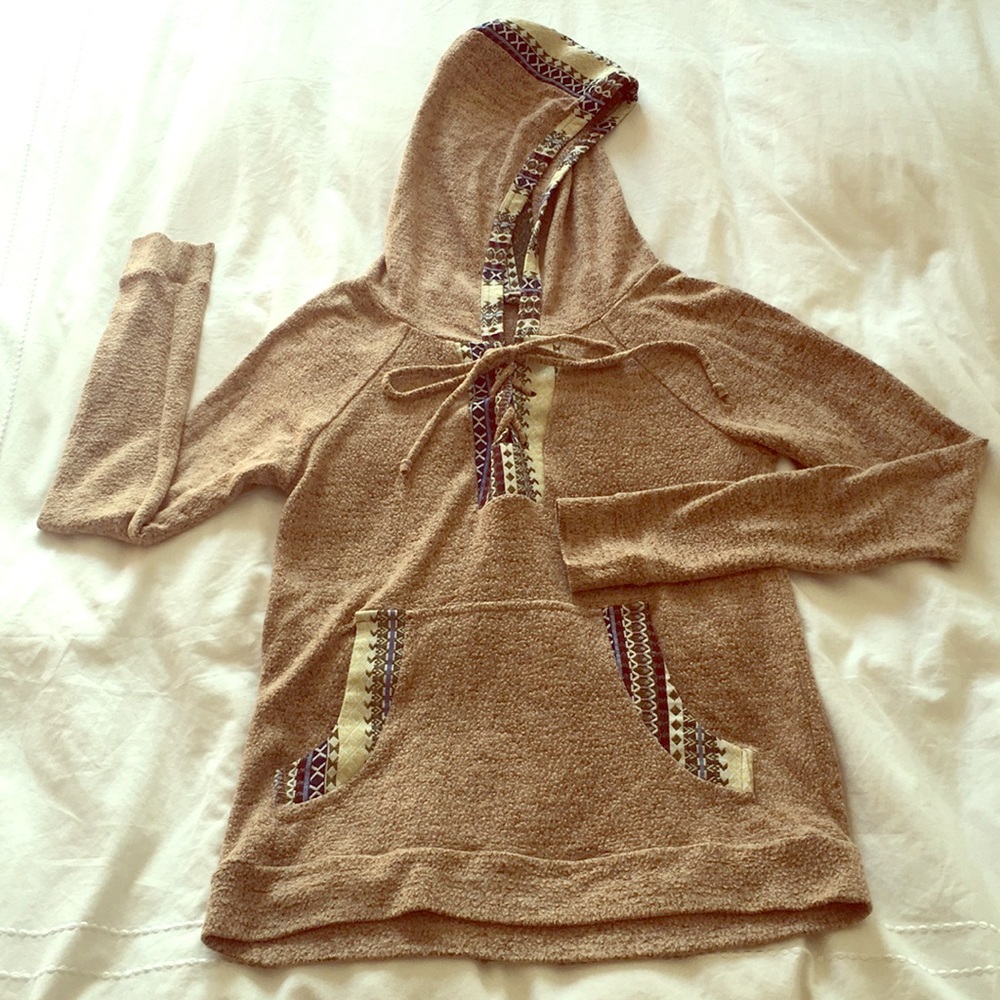 Lightweight Bohemian hooded sweater